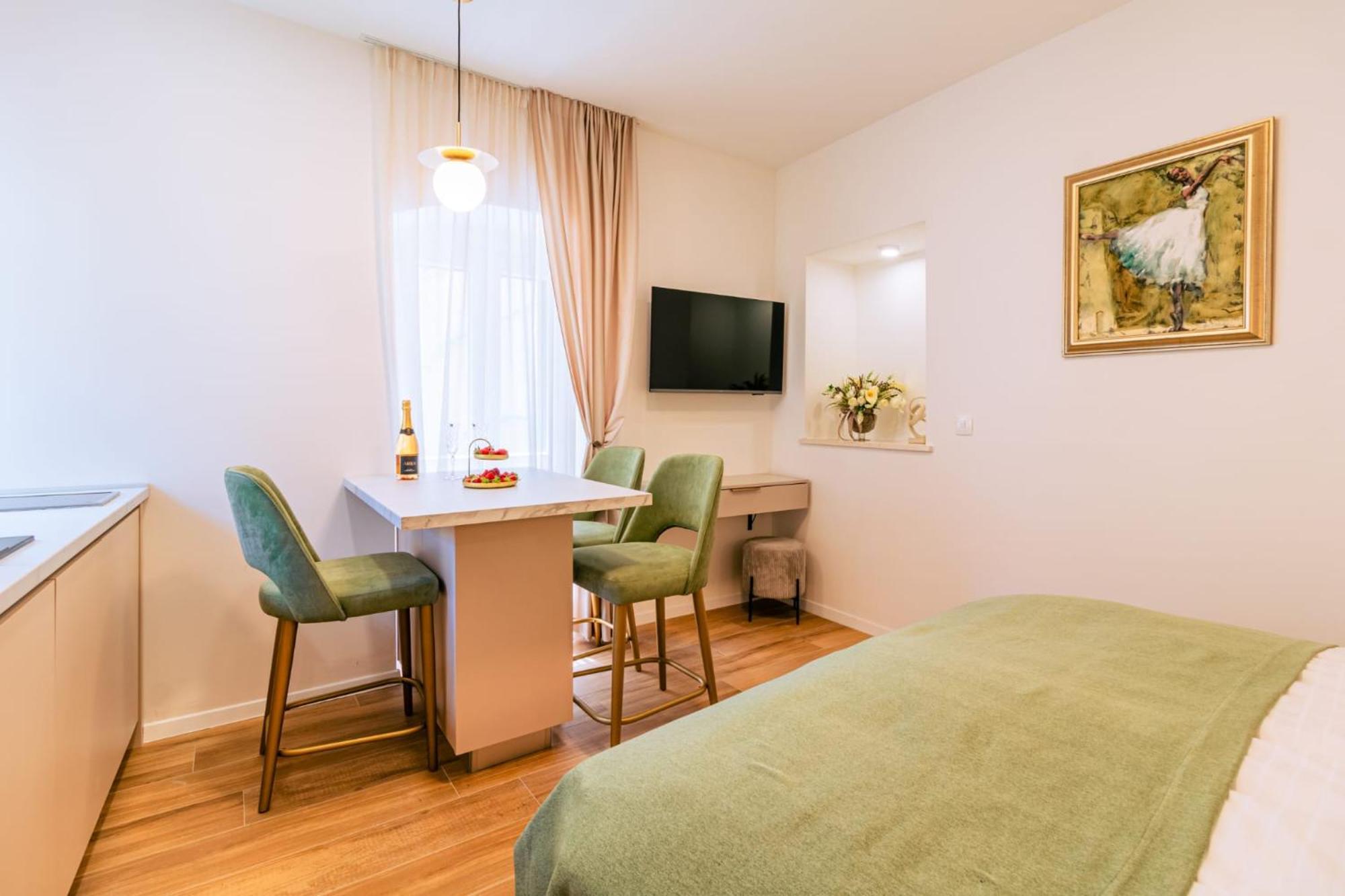 Apartamento Luxury App Palace Old Town& Studio Green Melody With Terrace Split Exterior foto