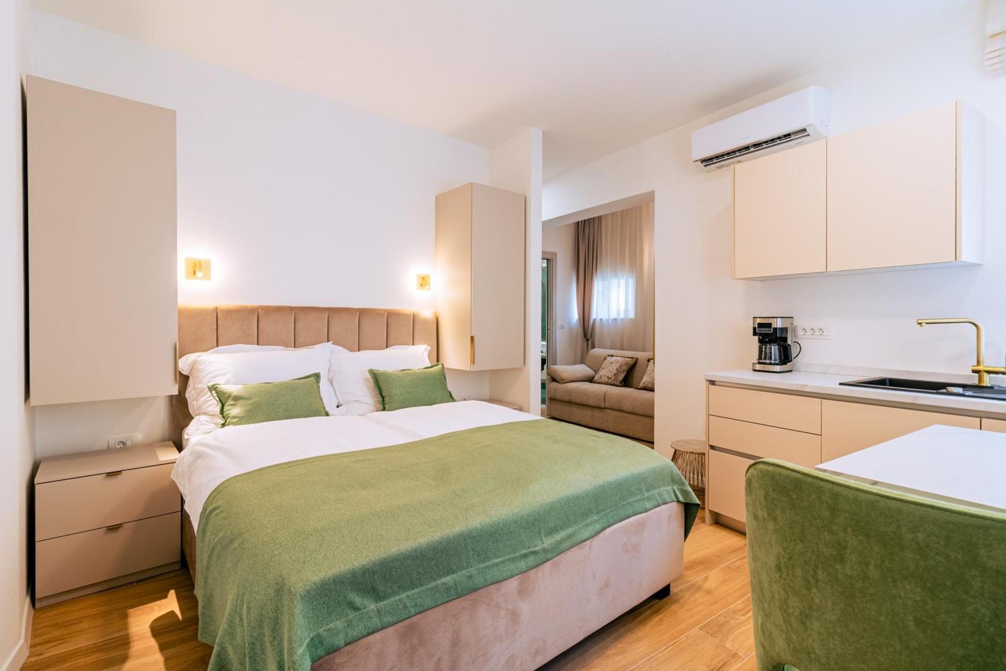 Apartamento Luxury App Palace Old Town& Studio Green Melody With Terrace Split Habitación foto